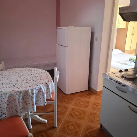 アパートホテル Sukosan 8 Kovacic