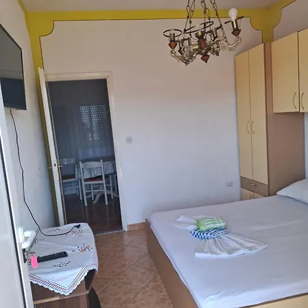 Sukosan 8 Hotel apartamentowy Kovacic