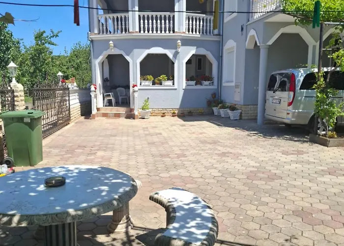 Апарт-отель Sukosan 8 3*